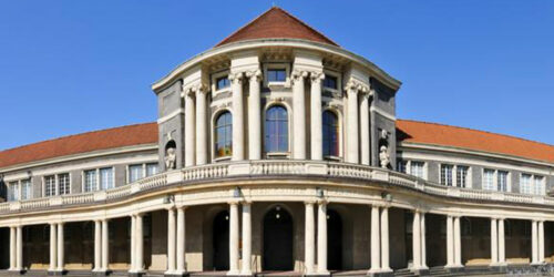 4 popular colleges that offer master’s degree in data management