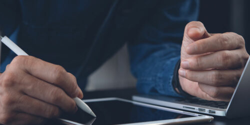 Electric document-signing software – Who should use it