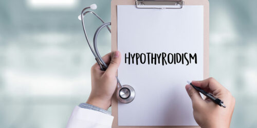Hyperthyroidism vs. Hypothyroidism – Symptoms and Causes