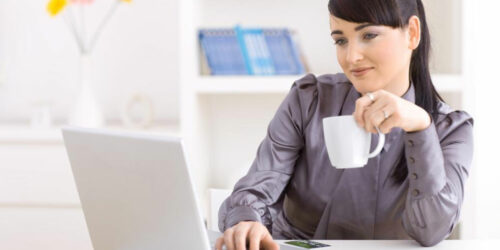 The advantages of studying an online management degree