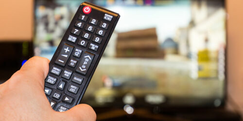 What are the features of the Avera TV