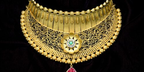 Black Friday 2024 Gold Jewelry Deals: Sparkling Savings on Timeless Elegance